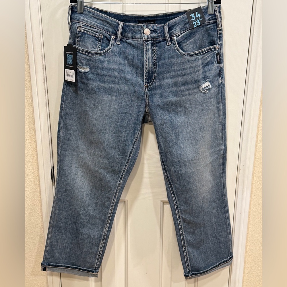 Silver Jeans Co Suki Capri Curvy Mid Rise - Medium Blue Wash Size 34x23.5 NWT
